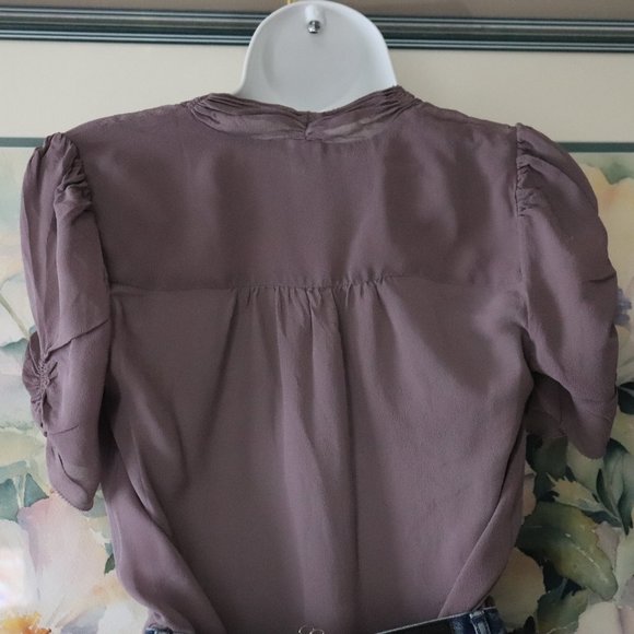 Aritzia T. Babaton Tinsley Blouse 100% Silk - Picture 7 of 9